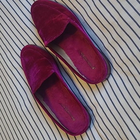 Banana Republic velvet mules - Picture 2 of 4